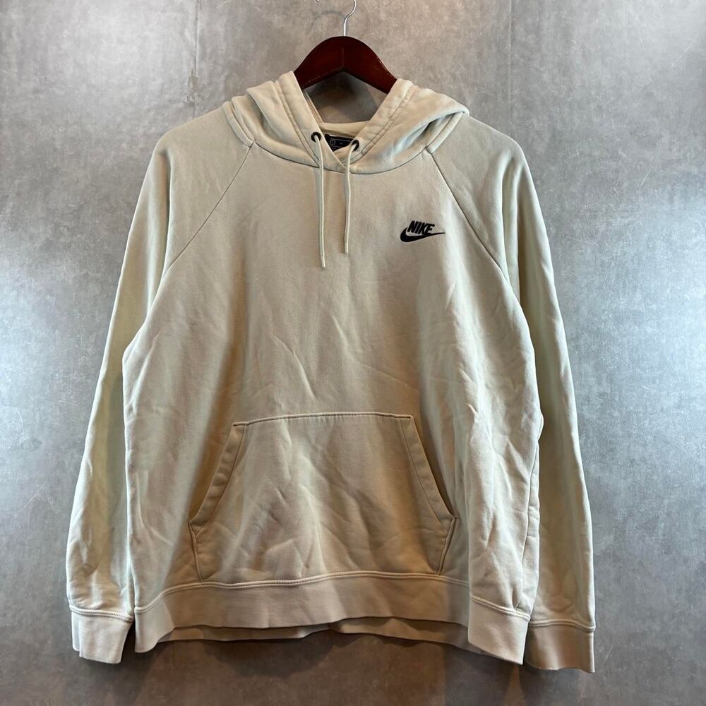 Nike Men's Cream and White Hoodie